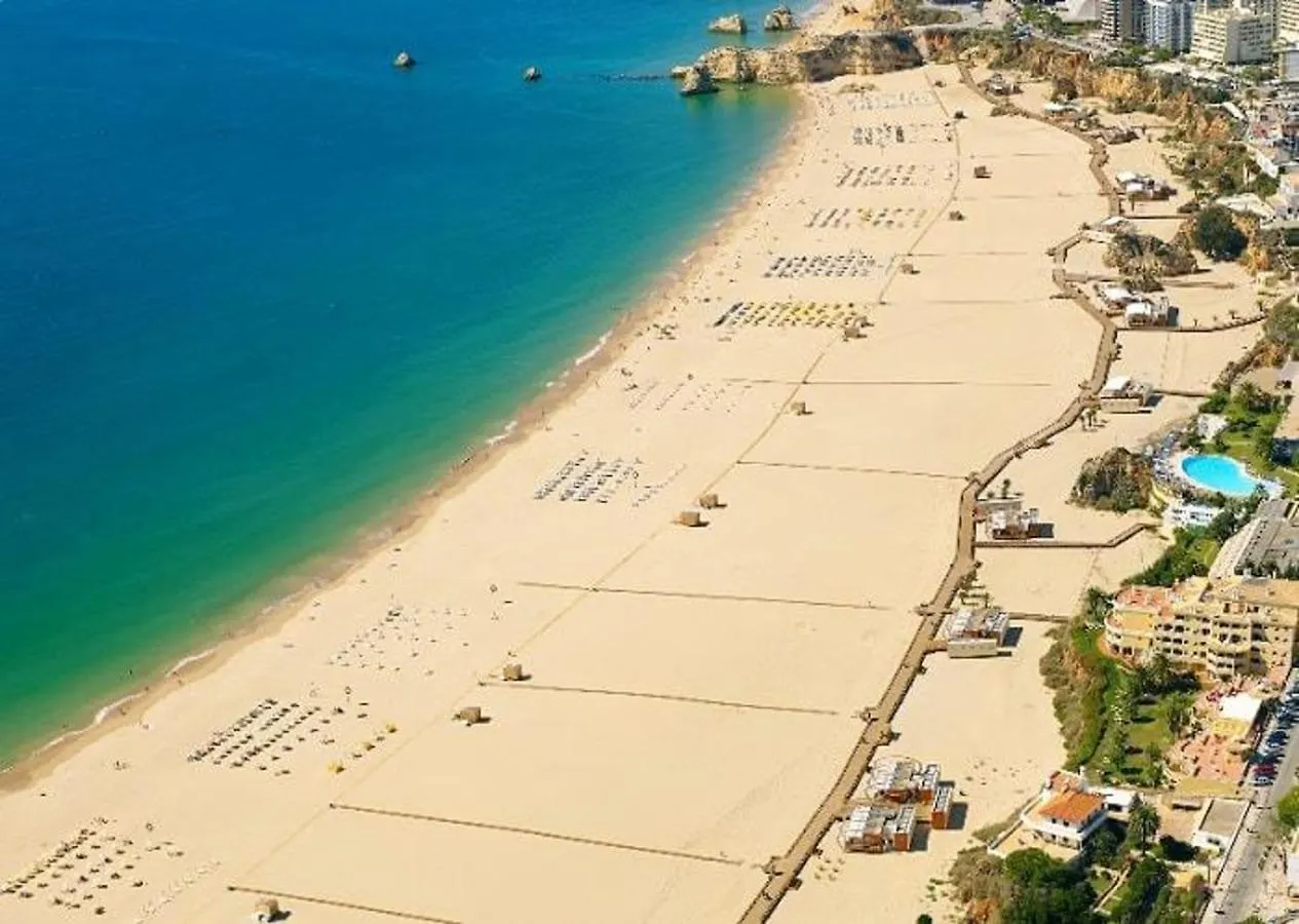 Welcoming 55 Sqm Apartment In Portimao With Garden View
