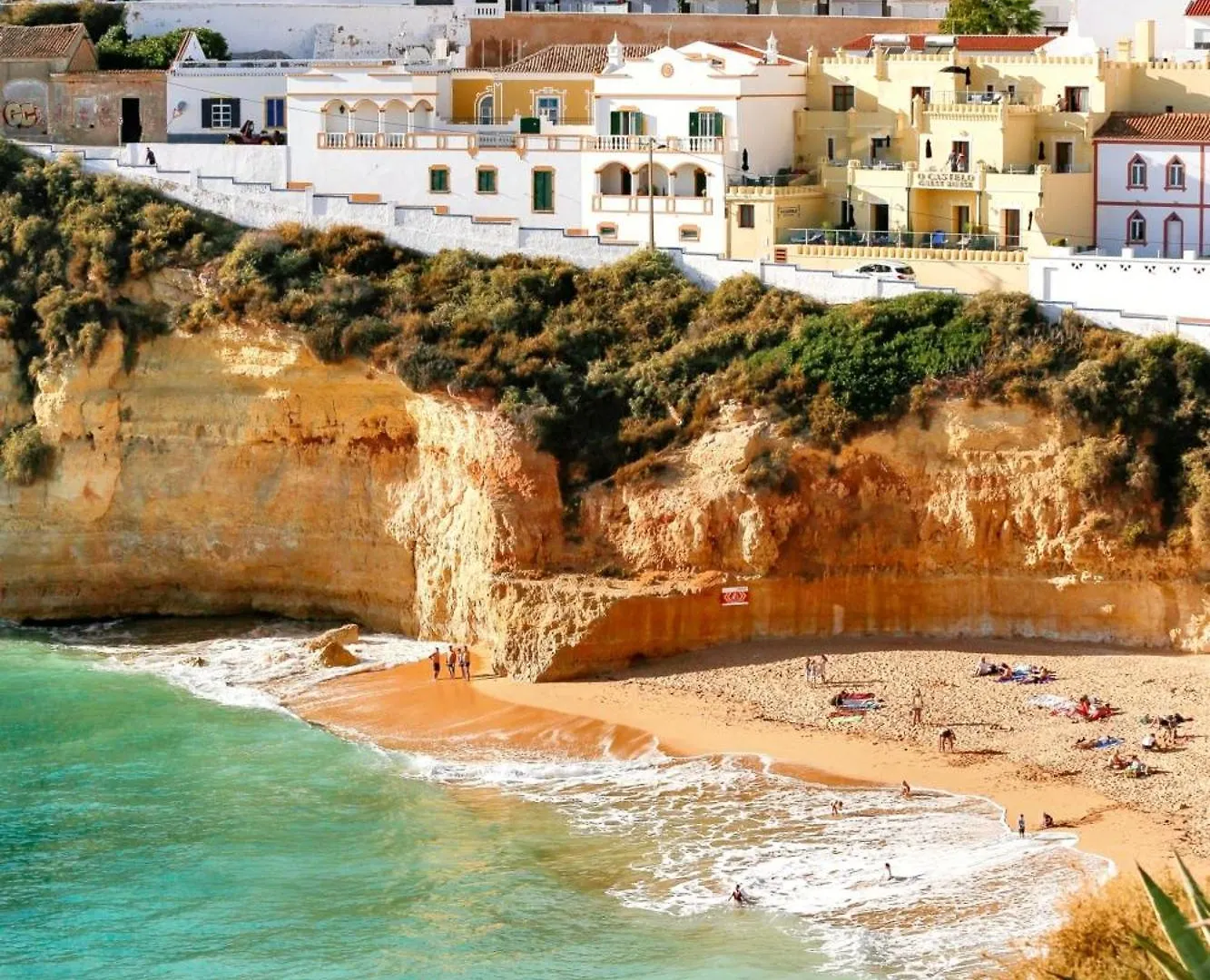 Welcoming 55 Sqm Apartment In Portimao With Garden View