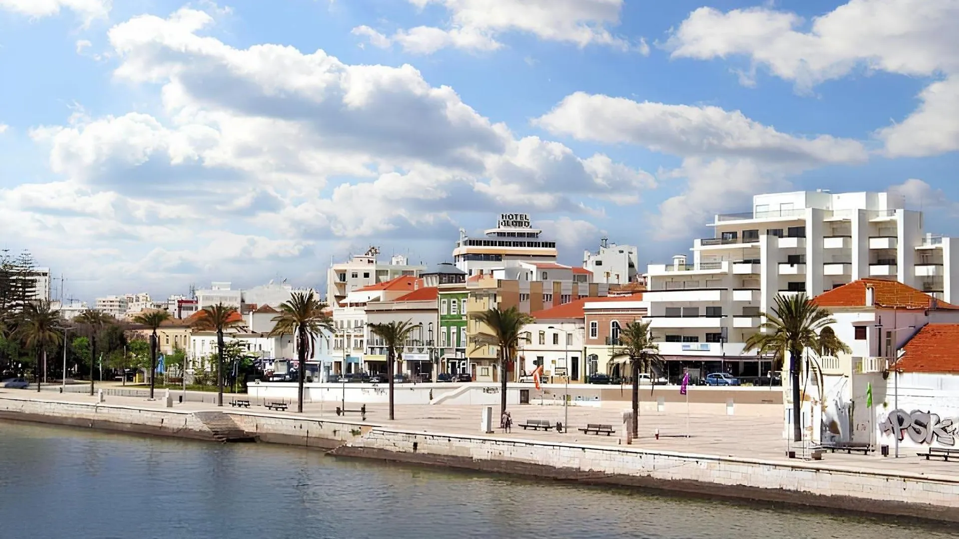 Welcoming 55 Sqm Apartment In Portimao With Garden View