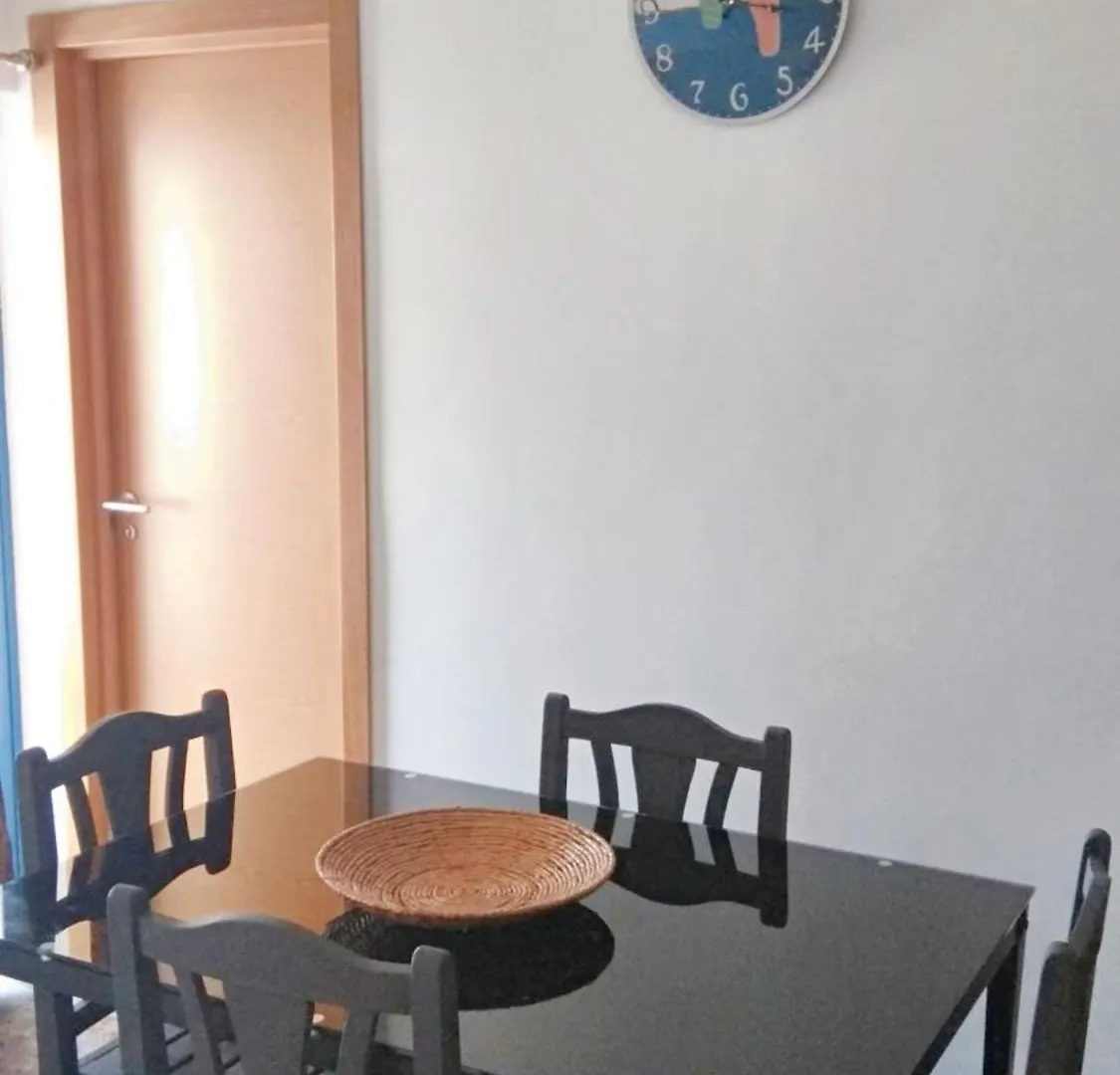 Welcoming 55 Sqm Apartment In Portimao With Garden View